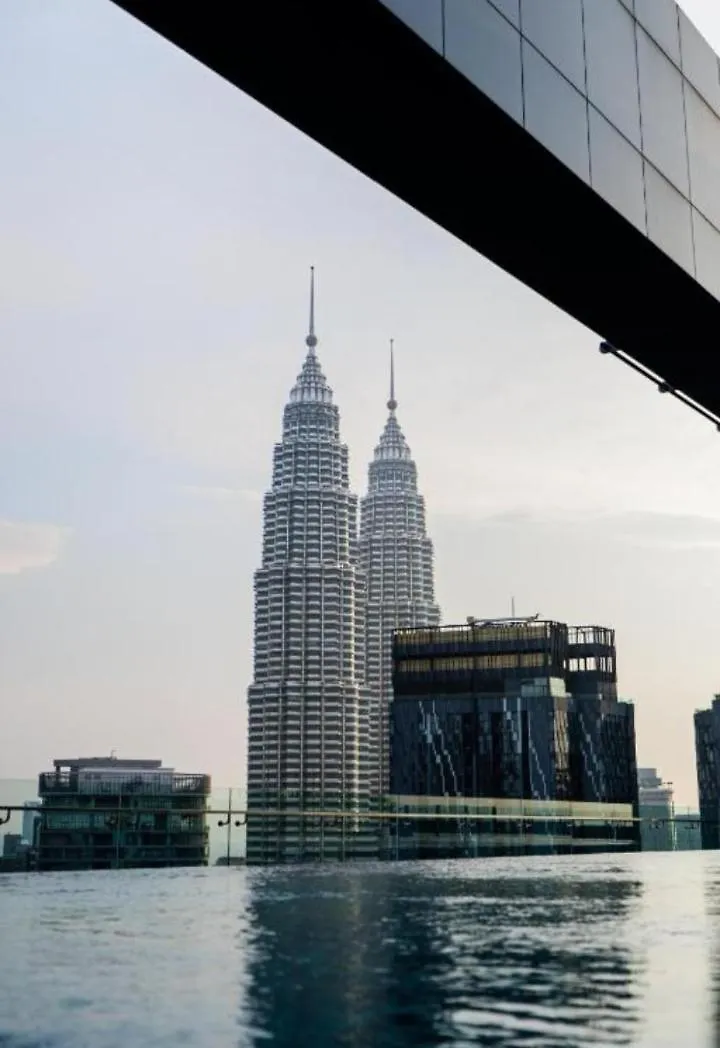 Scarletz Suites Klcc Twin Tower By Esd Kuala Lumpur
